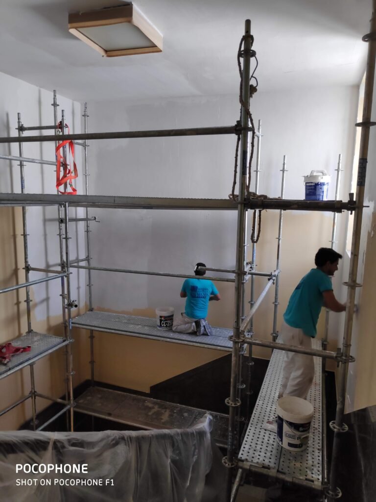 Pintura interior y alta decoración en Badajoz - Pintores Mangas
